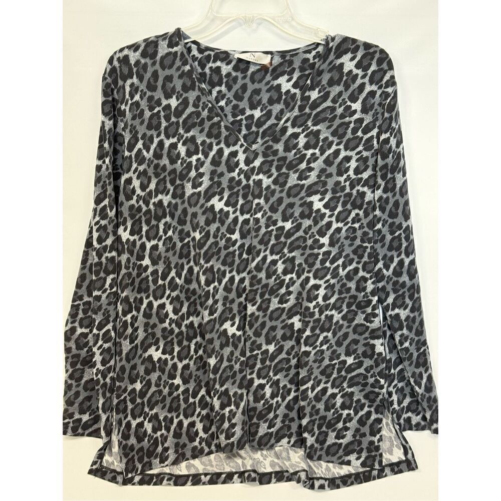Women’s Natori 2 piece pant pajama set leopard size medium